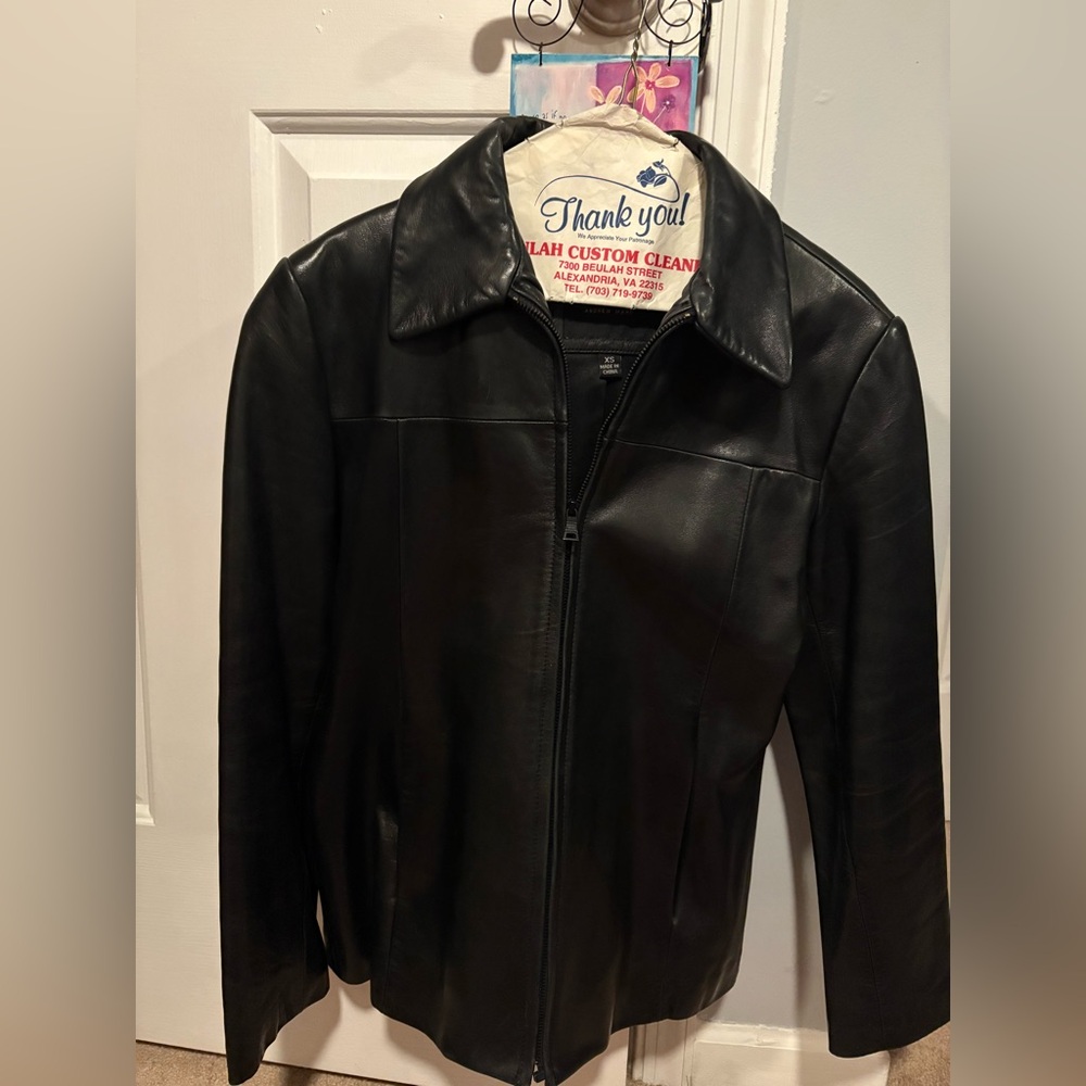 Vintage Marc New York Leather jacket. Size XS. Like new